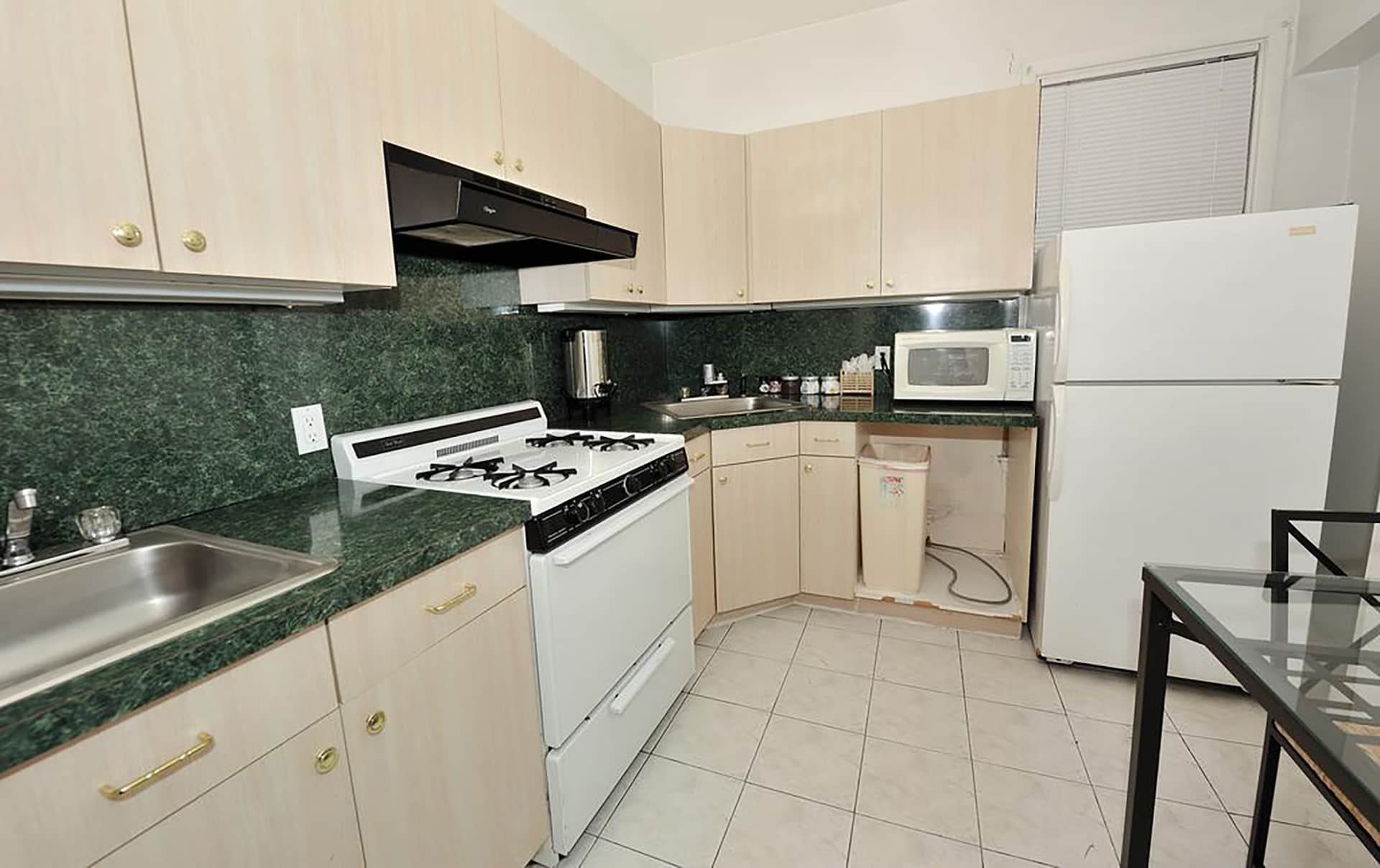 Midwood Suites 1078