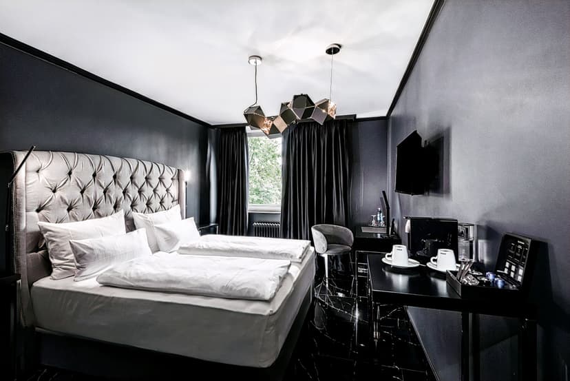 Hotel Belmont Classic