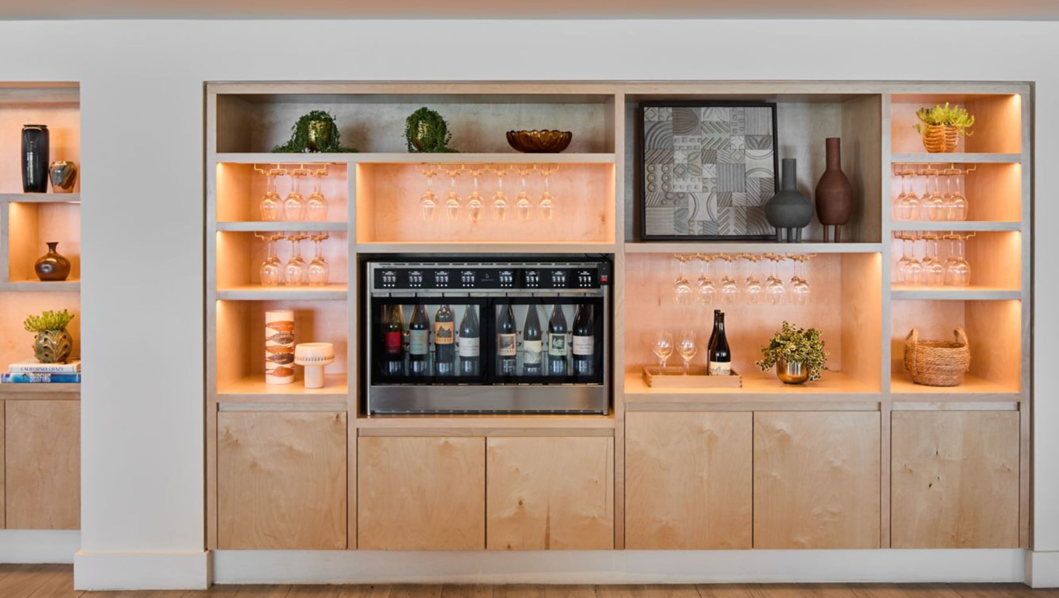 Monterey Beach Hotel, a Tribute Portfolio Hotel