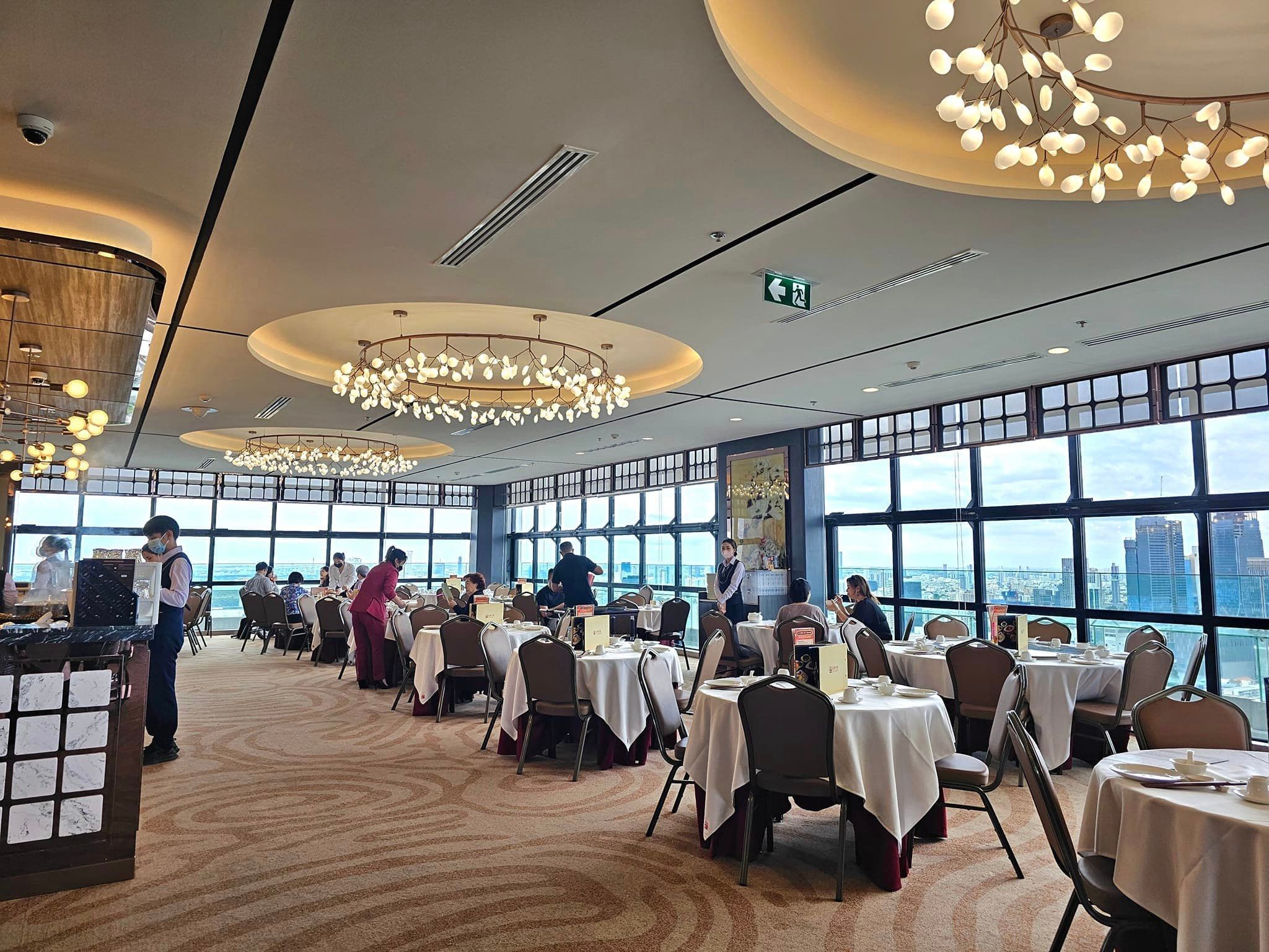 Column Bangkok Hotel