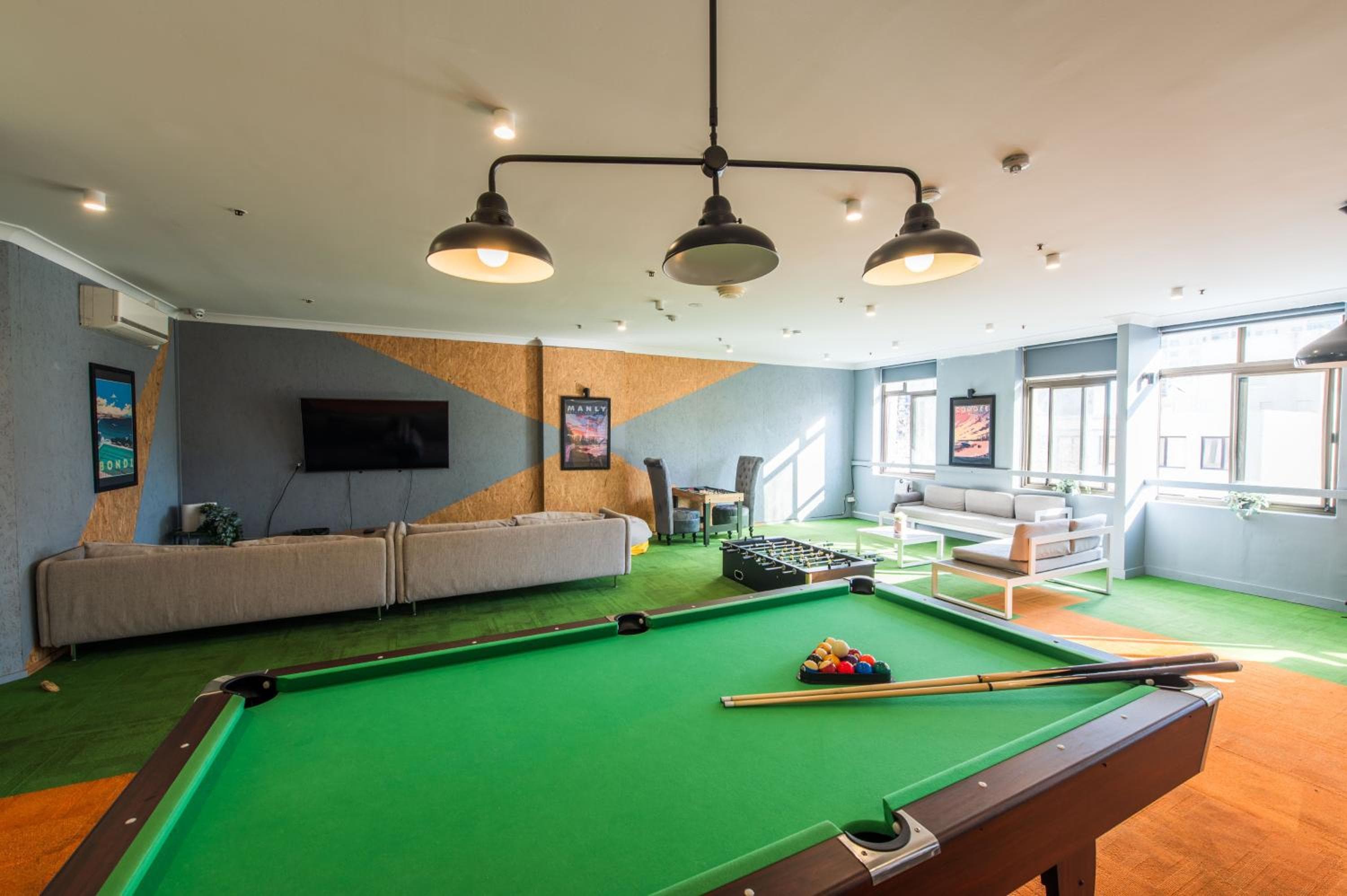 Space Q Capsule Hotel