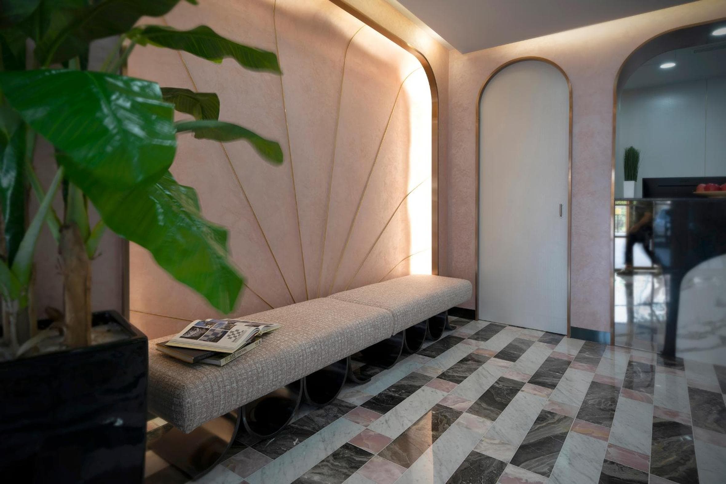 Hotel 81 Premier Princess