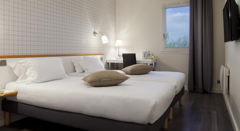 Comfort Hôtel Rosporden (ex La Voile Rouge)