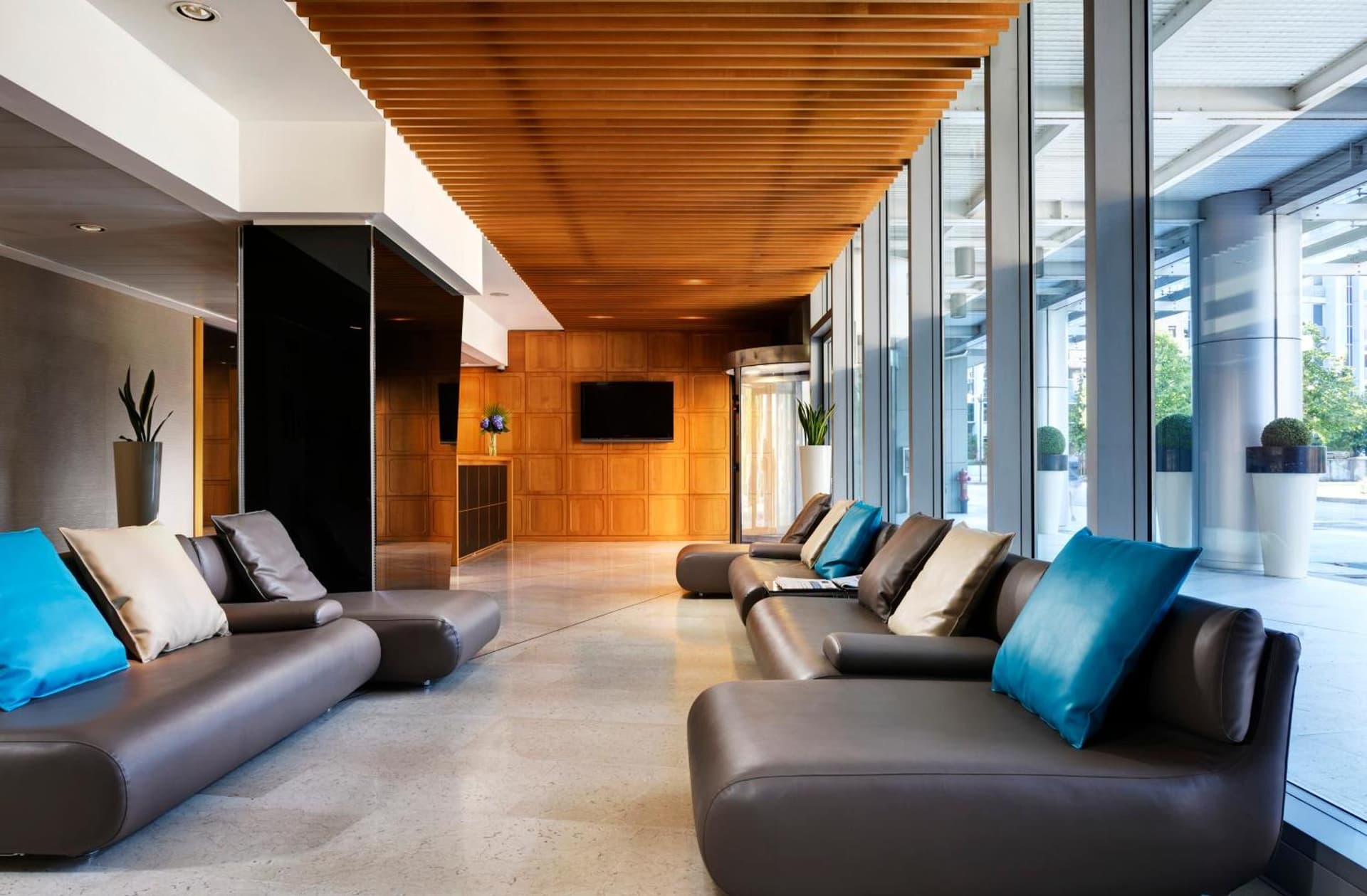 UNAHOTELS The ONE Milano Hotel & Residence