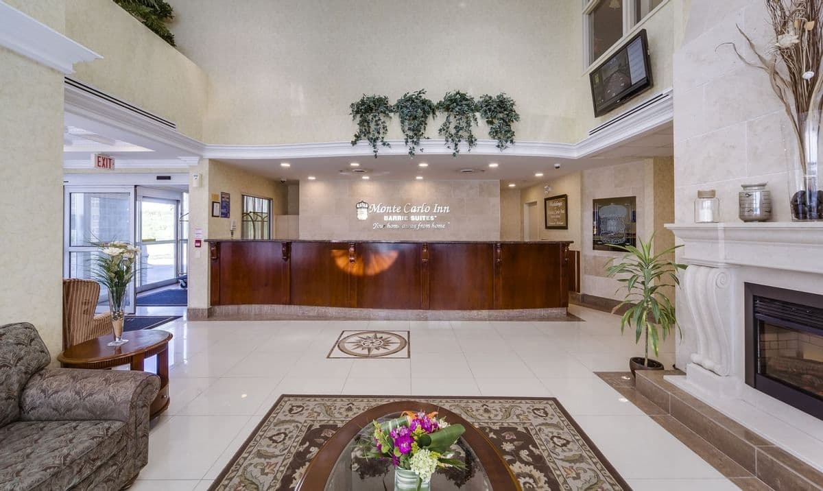 Monte Carlo Inn Barrie Suites