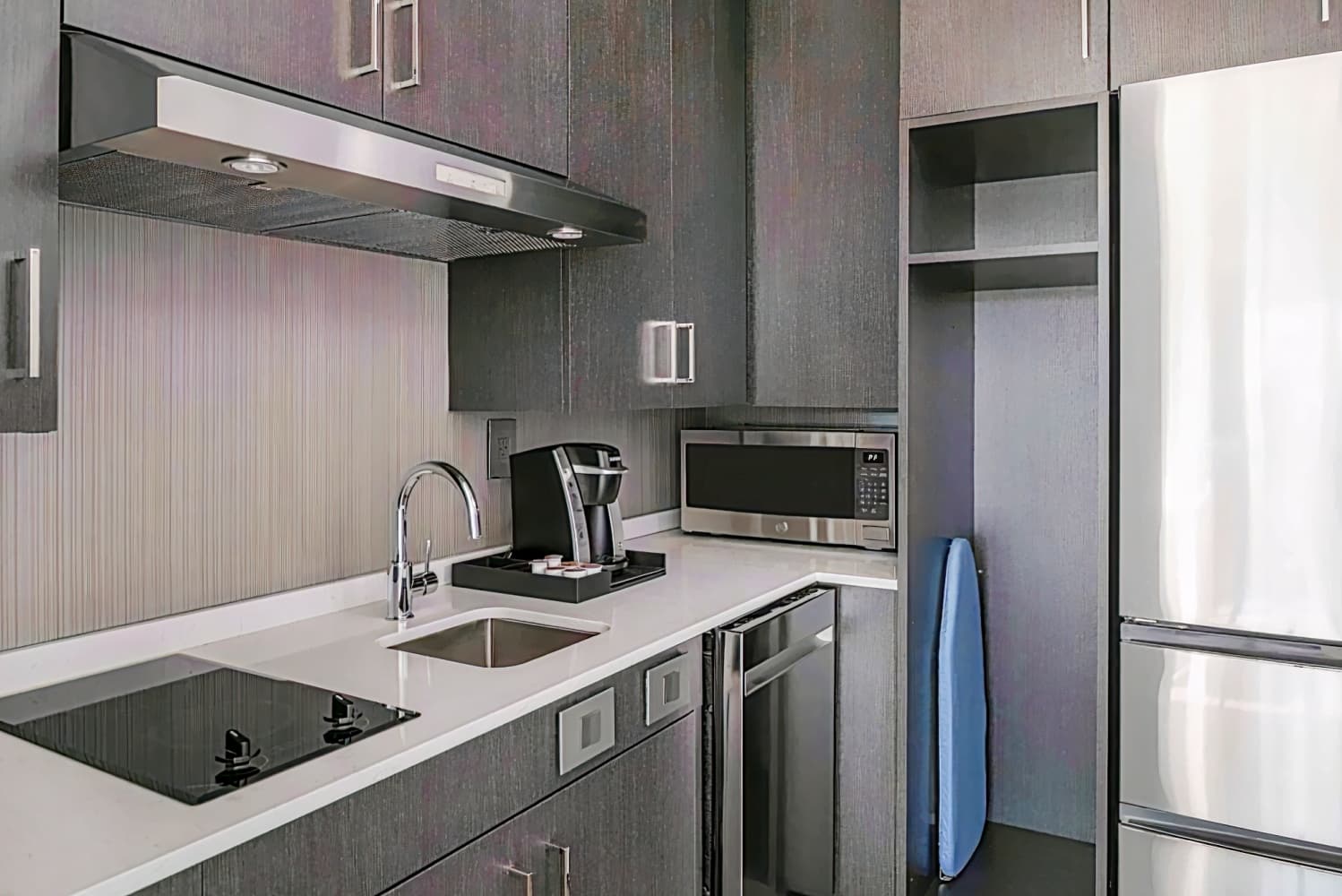 Staybridge Suites Boston Logan Airport - Revere