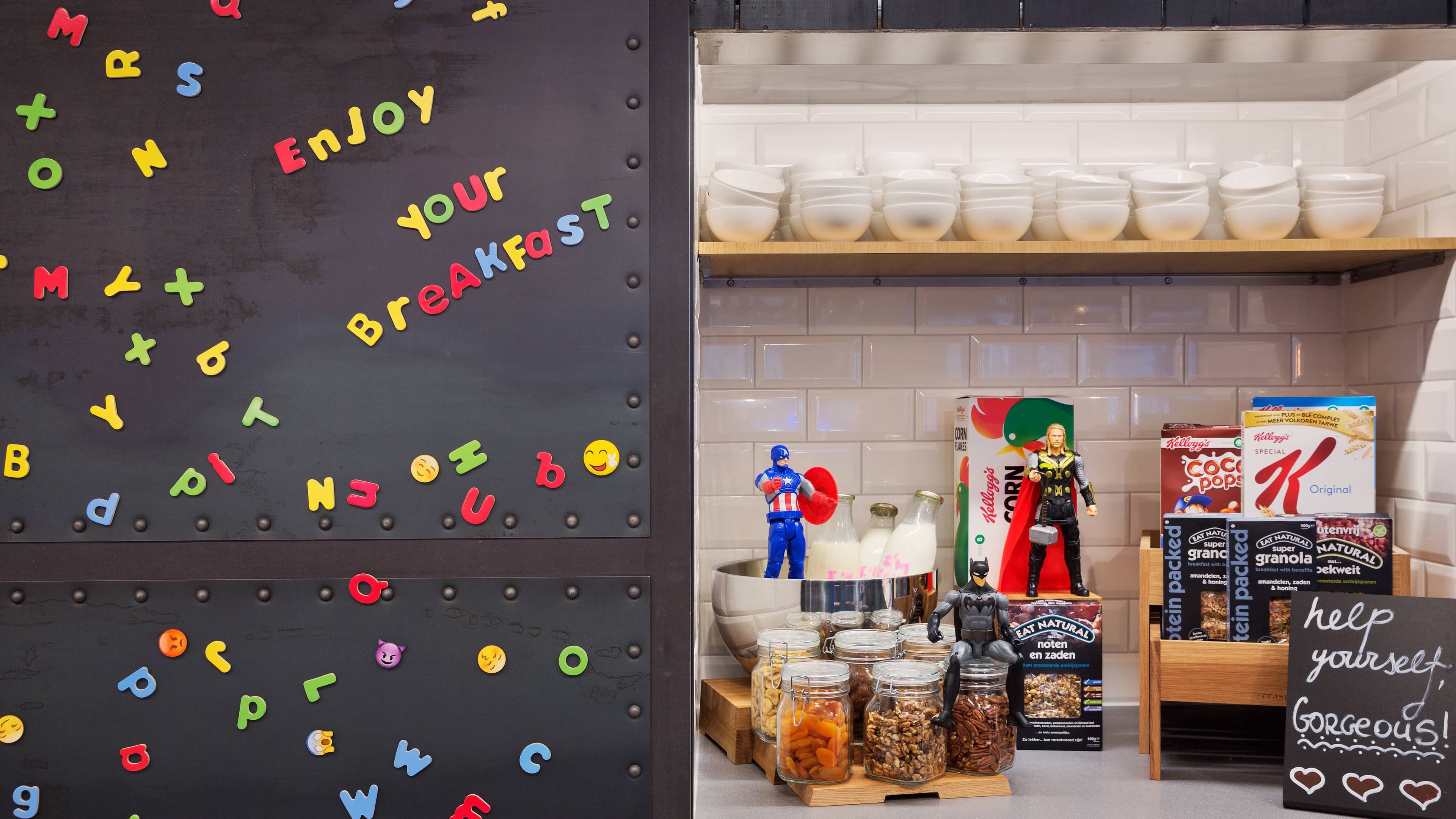 Moxy Amsterdam Houthavens