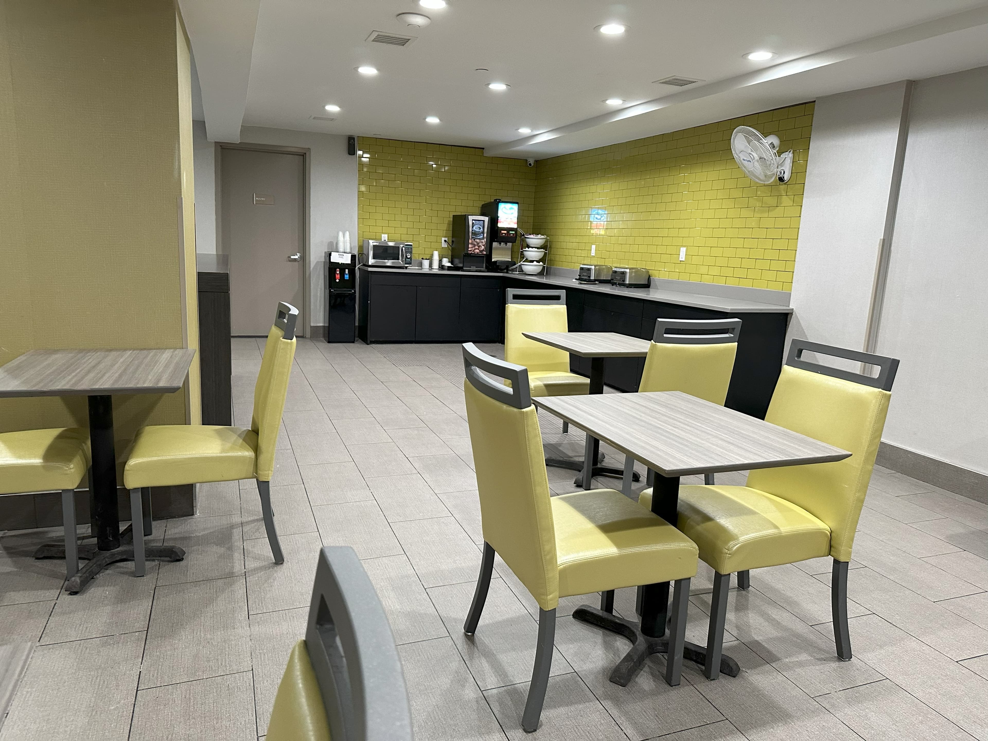 Red Roof PLUS Brooklyn - Flatbush Ave