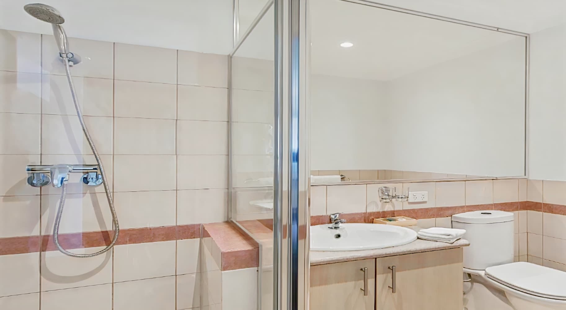 The Peninsula Riverside Serviced Apartments