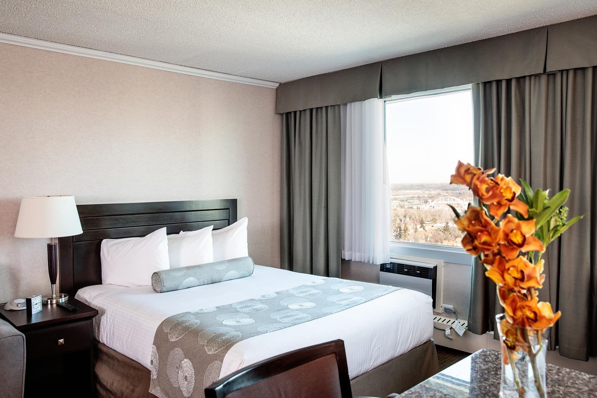 Campus Tower Suite Hotel