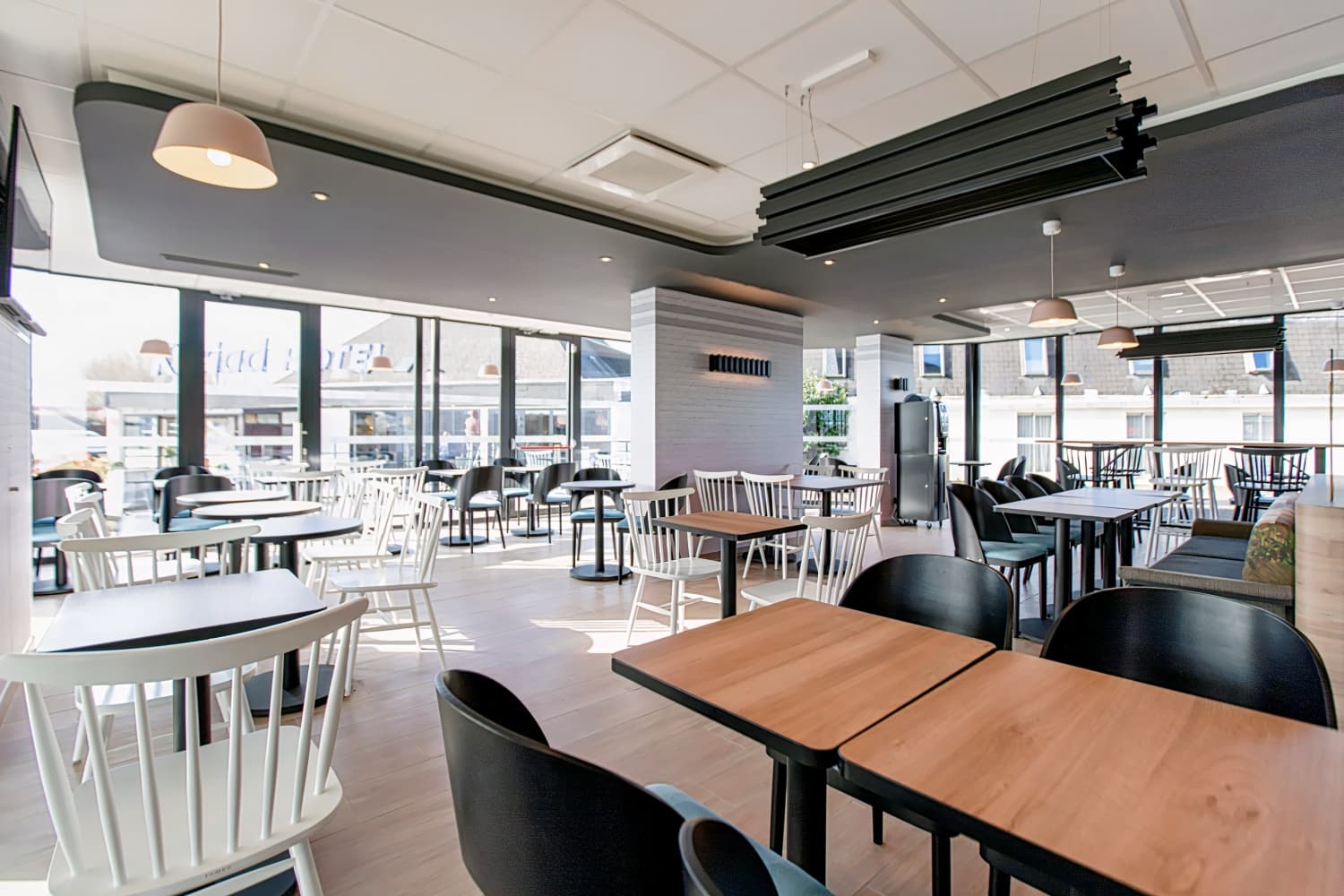 B&B Hôtel Compiègne