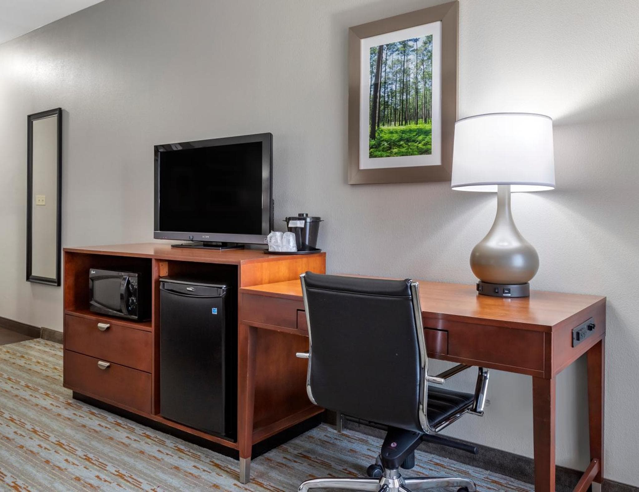 Comfort Inn & Suites Cleveland, Texas