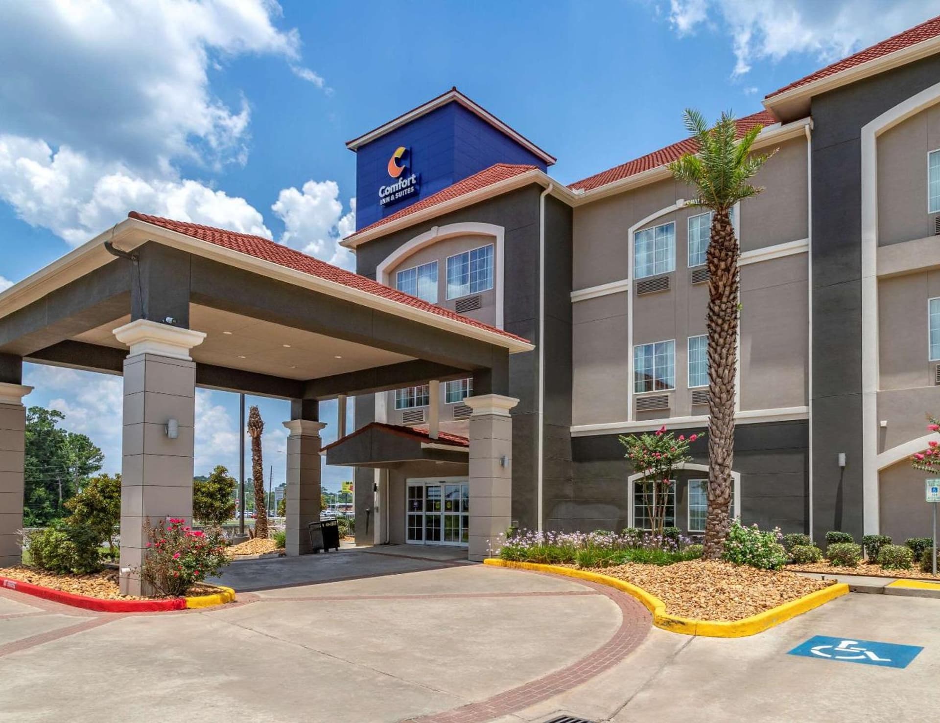 Comfort Inn & Suites Cleveland, Texas