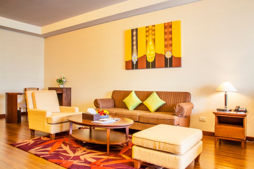 Column Bangkok Hotel