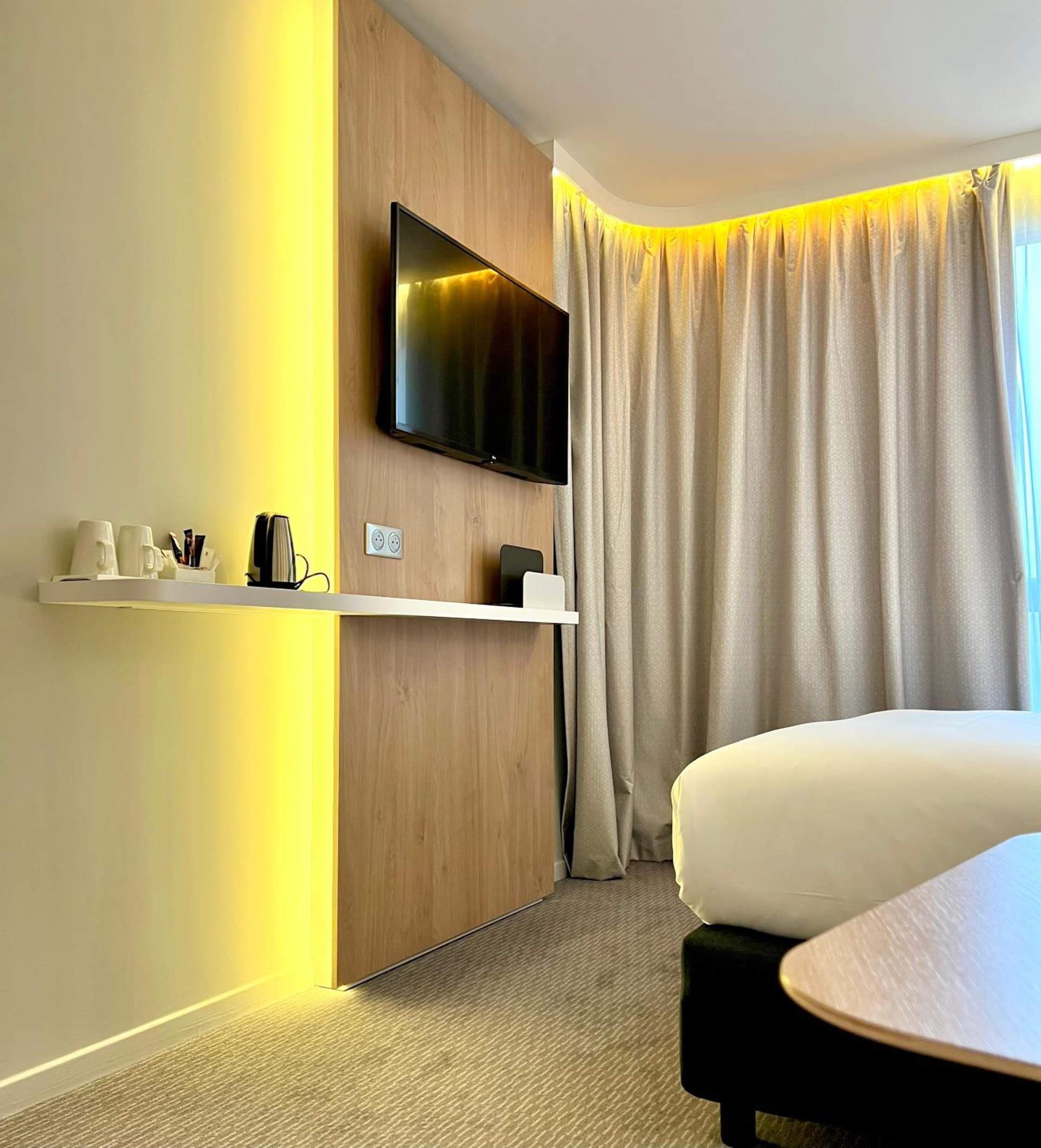 Holiday Inn Express - Marne-la-Vallée Val d'Europe, an IHG Hotel