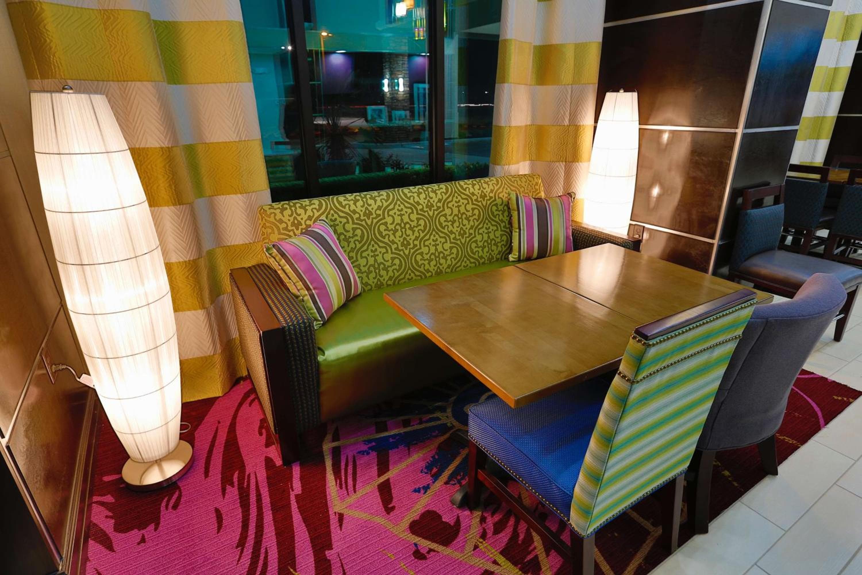 Hampton Inn and Suites Missouri City