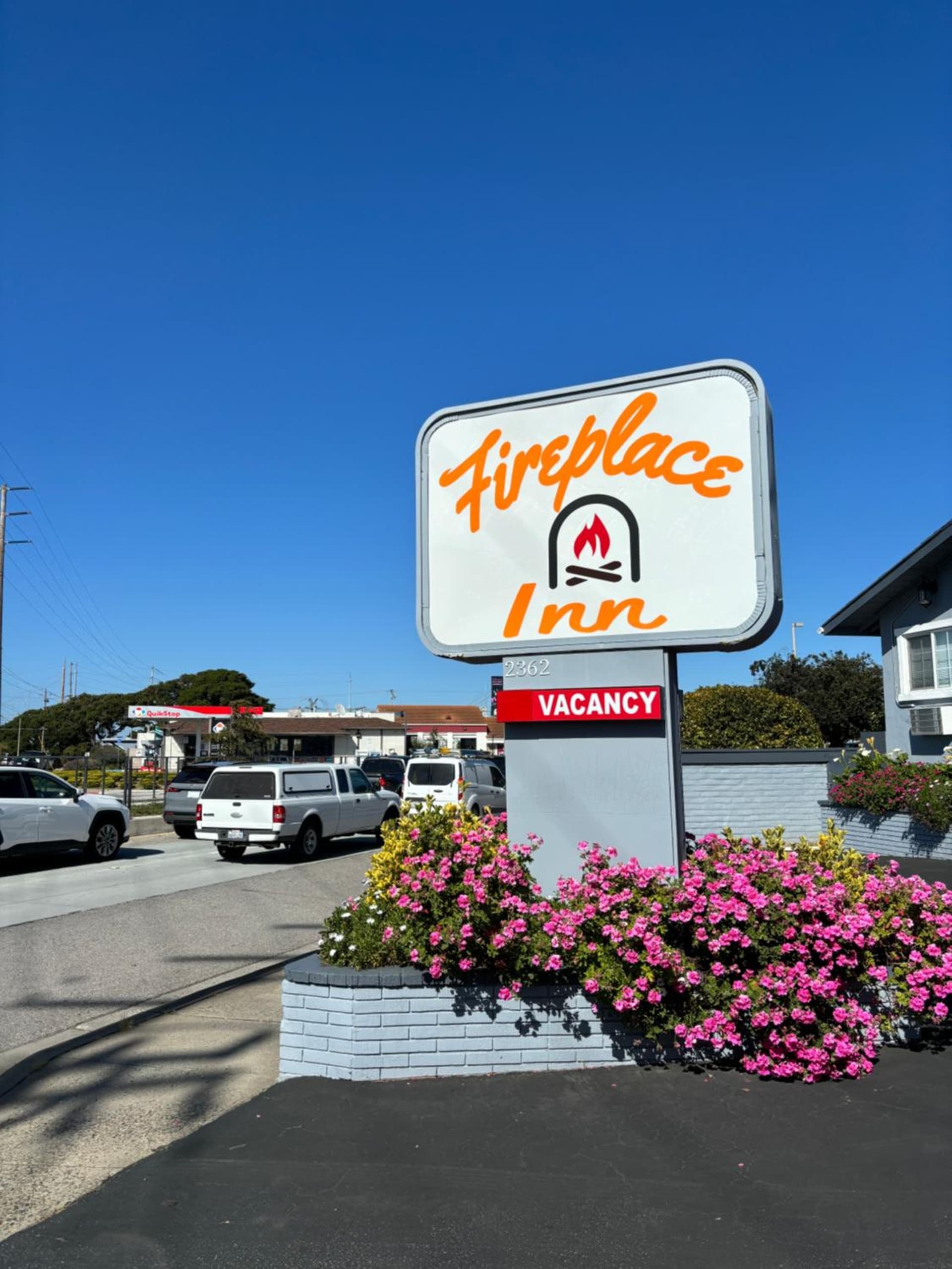 The Monterey Fireplace Inn