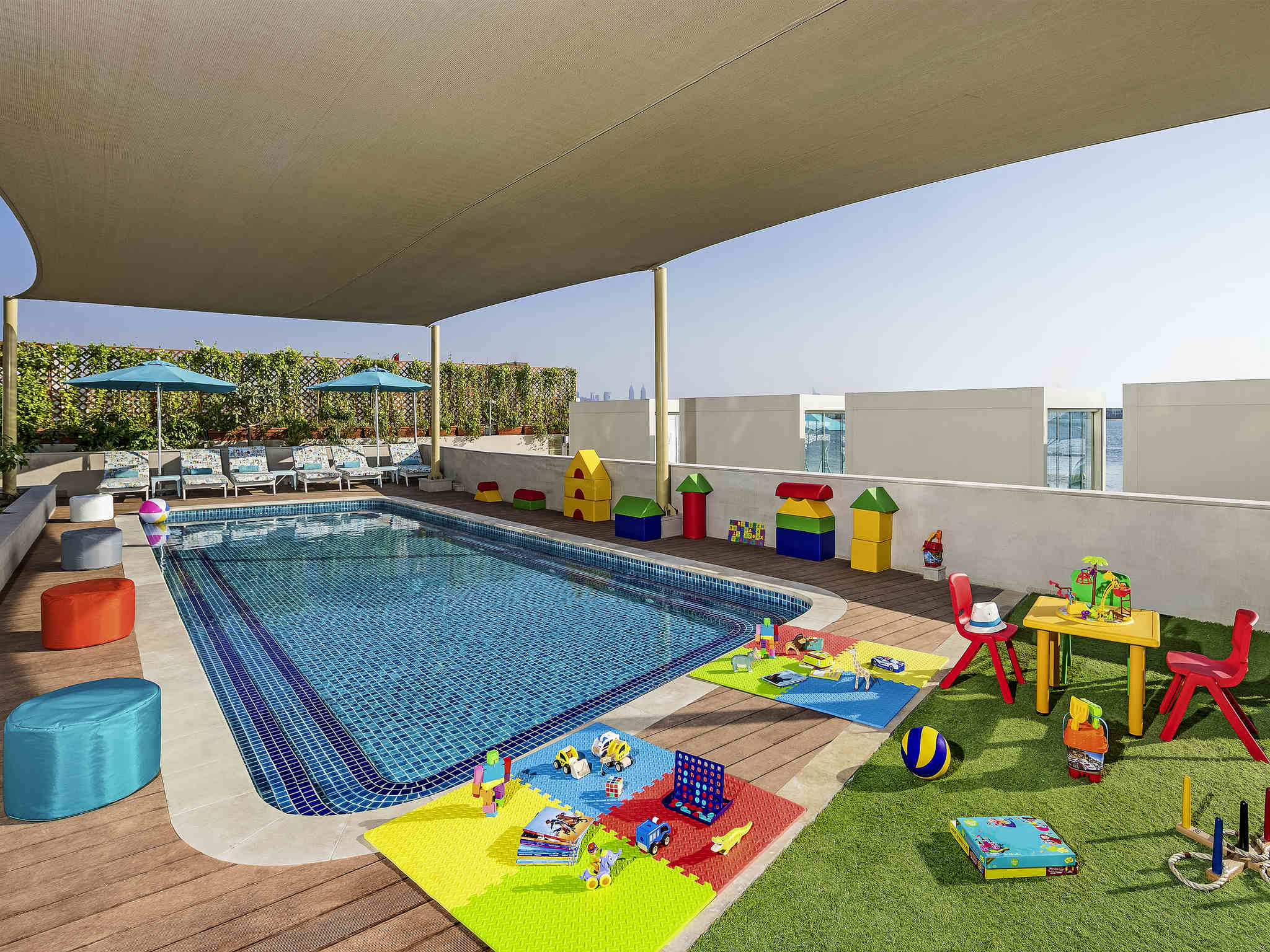The Retreat Palm Dubai MGallery by Sofitel