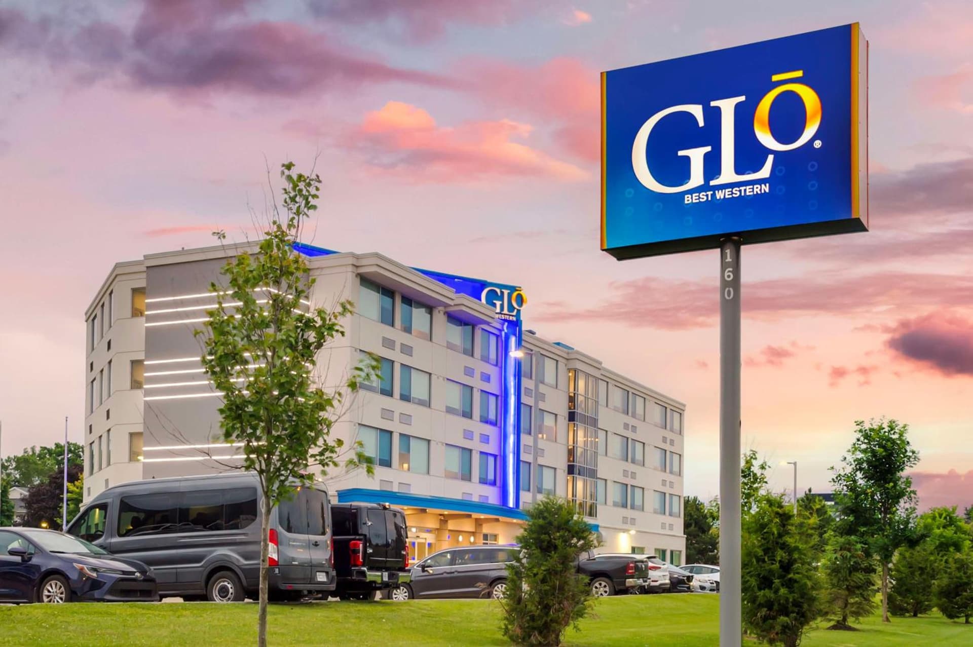 GLō Best Western Kanata Ottawa West