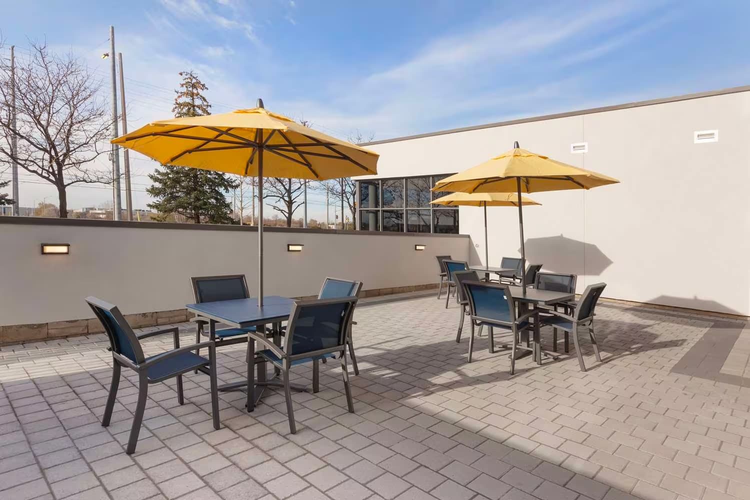 GLō Best Western Mississauga Corporate Centre