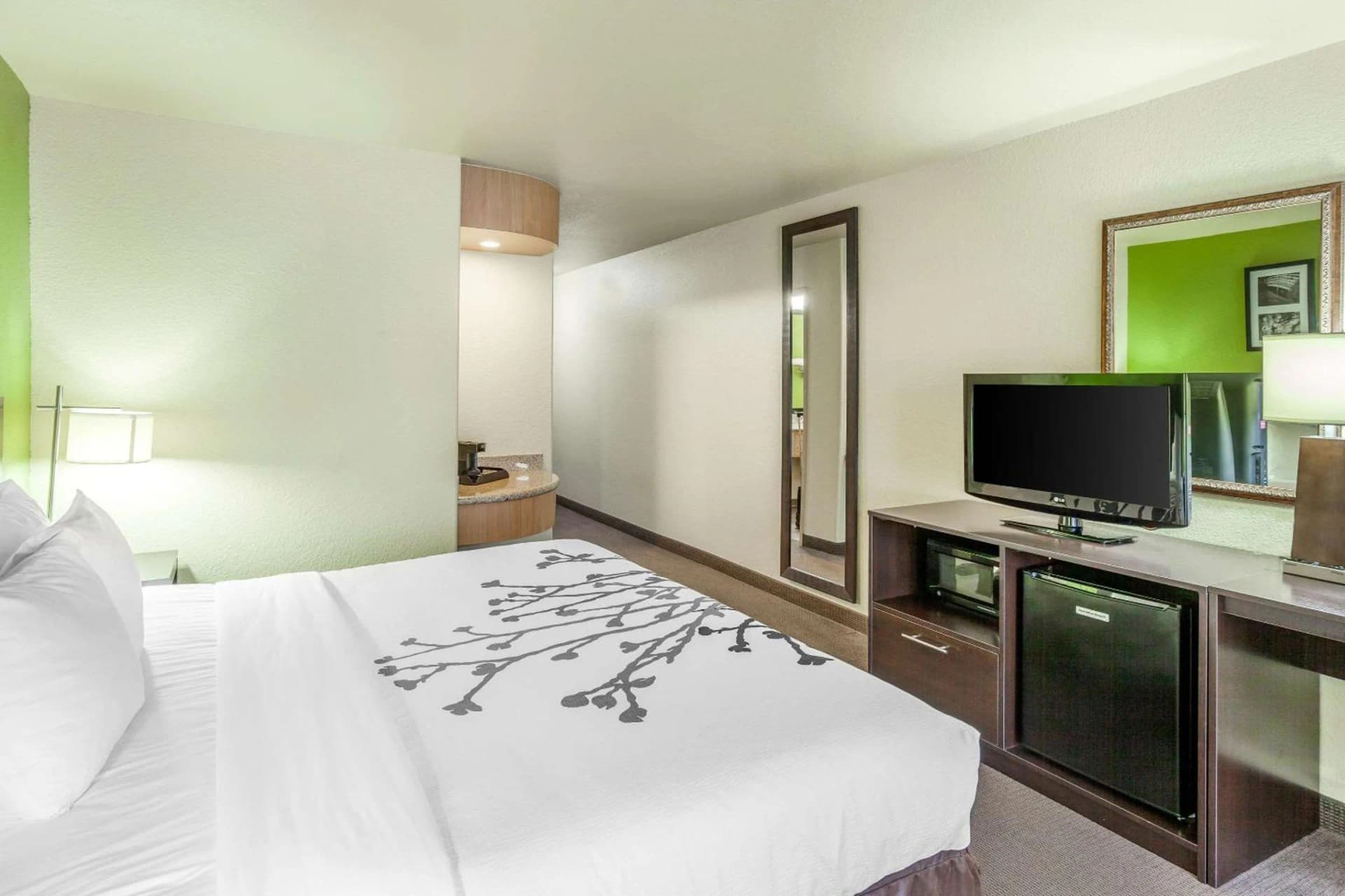 Sleep Inn & Suites Hewitt - South Waco