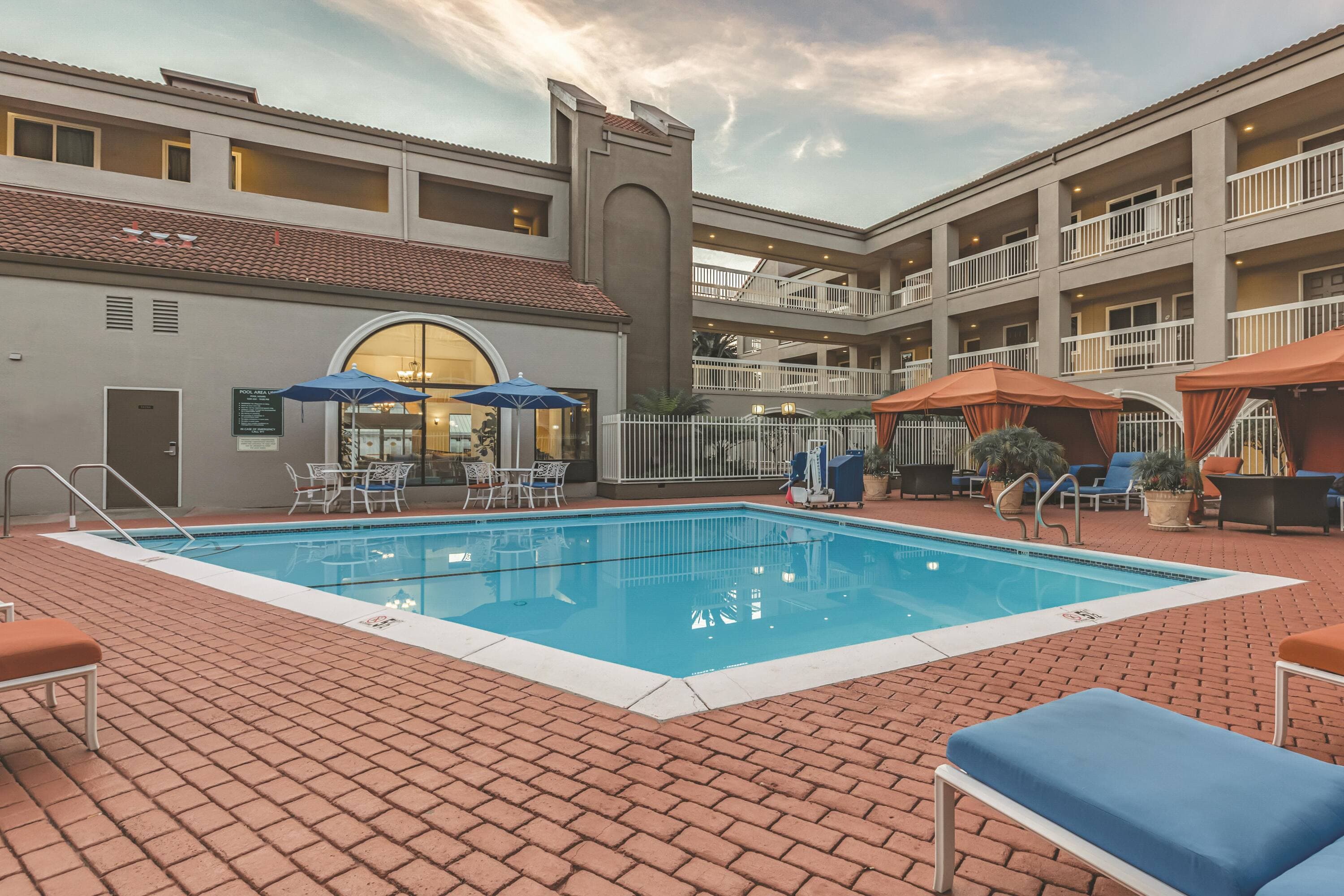 La Quinta Inn & Suites by Wyndham San Francisco Airport West