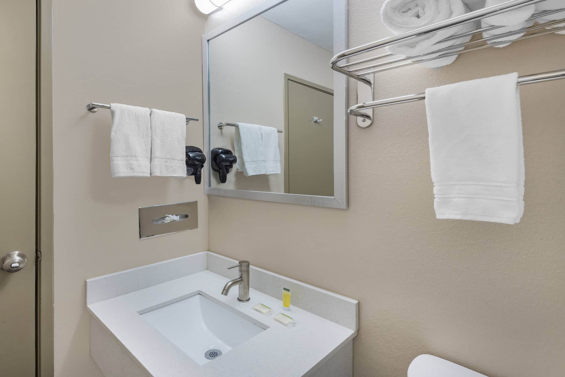 Super 8 by Wyndham Charlottesville