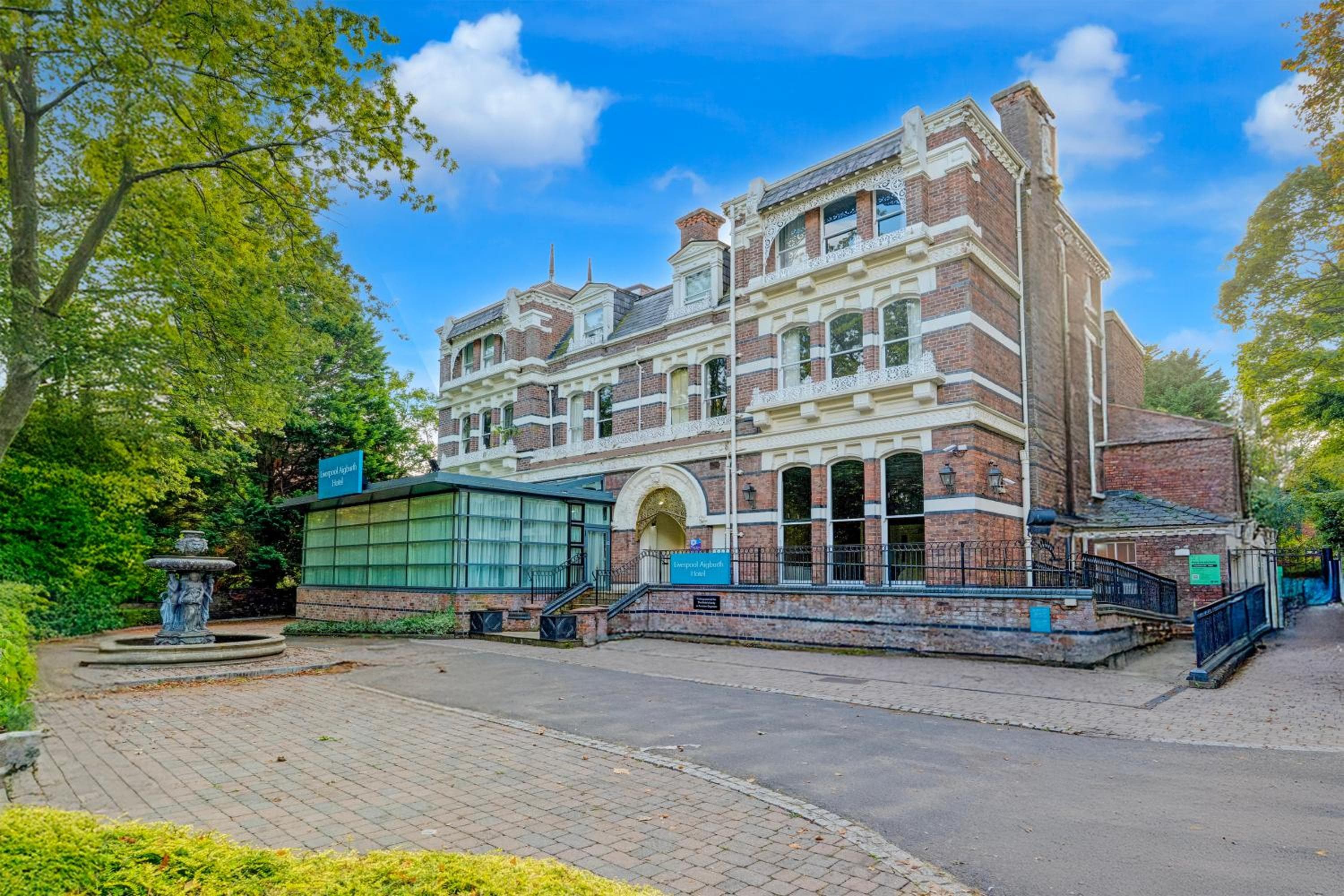 Liverpool Aigburth Sefton Park Hotel By Belvilla