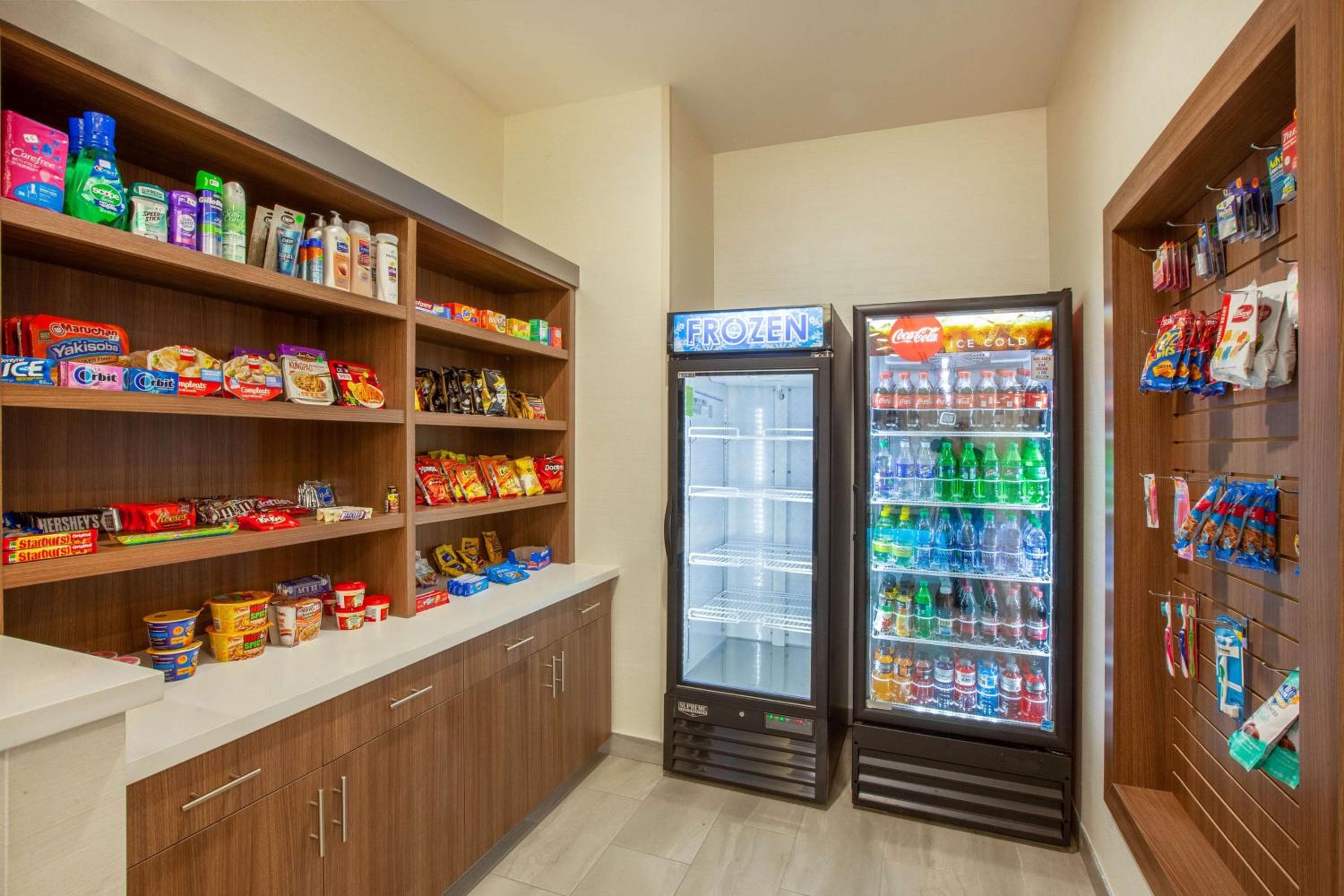 La Quinta Inn & Suites by Wyndham Dallas Duncanville