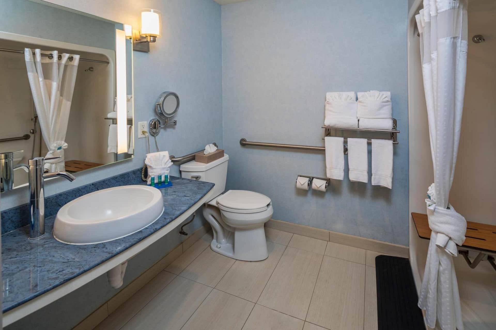 Holiday Inn Express & Suites Modesto