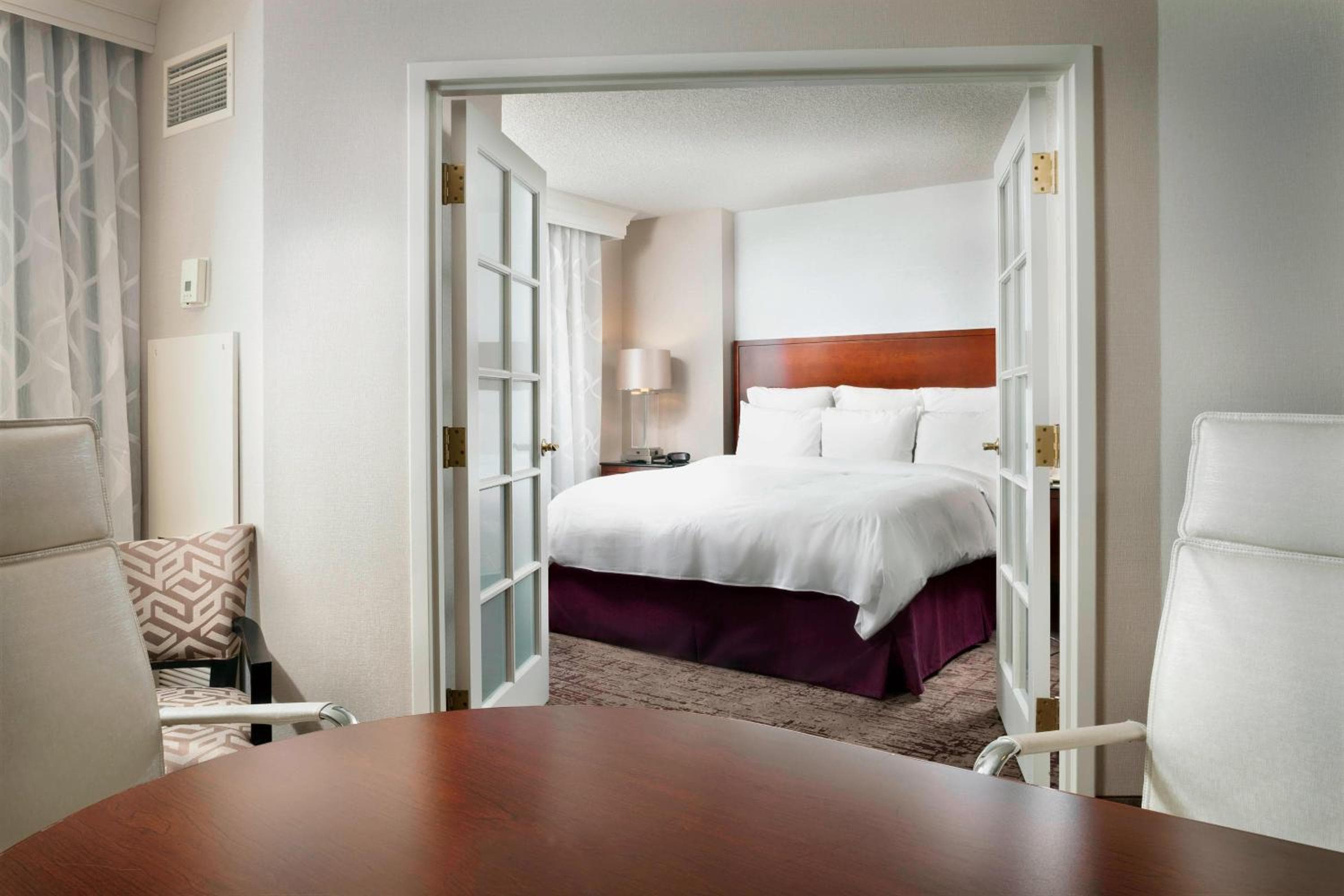 Chicago Marriott Suites Deerfield