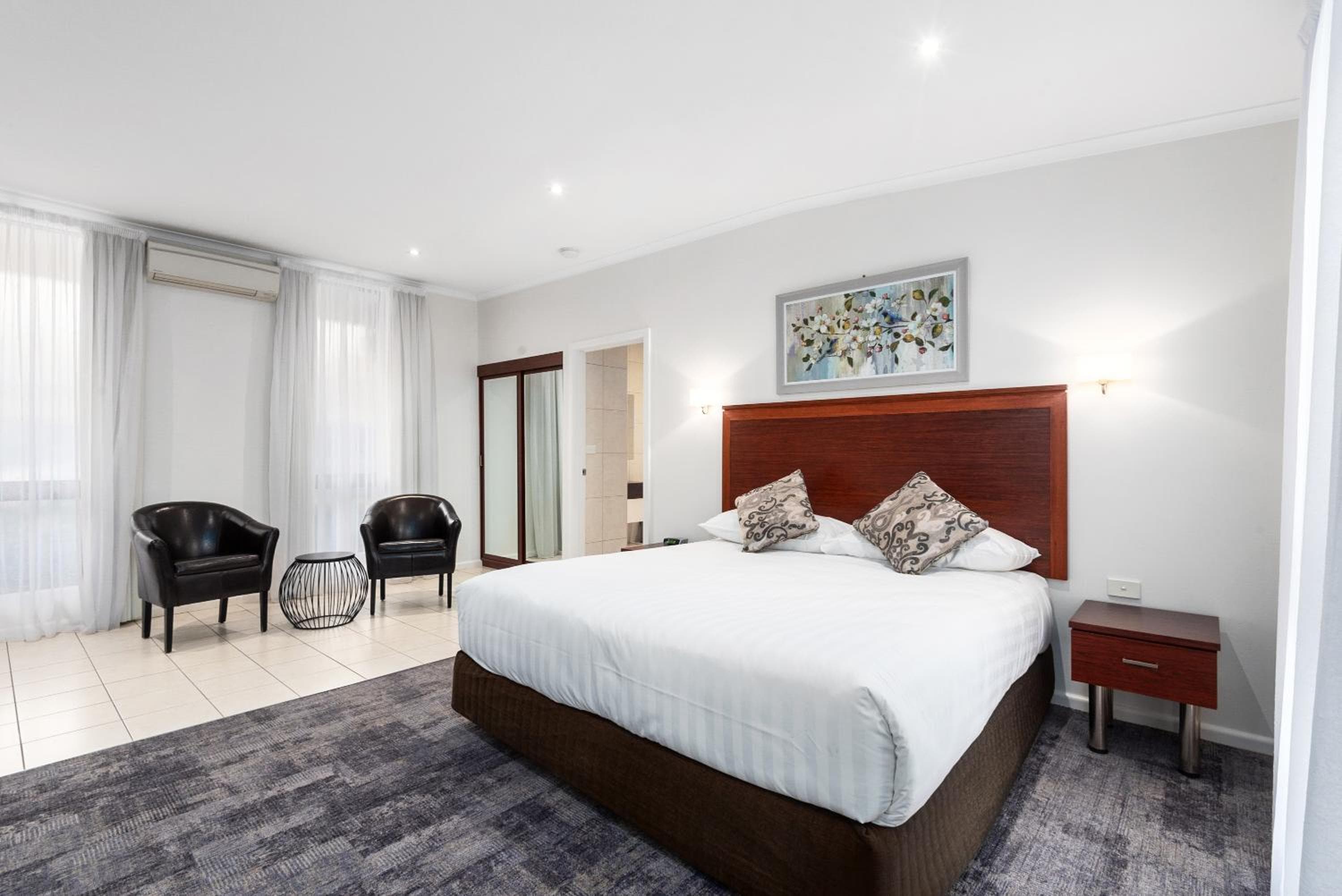 Comfort Inn Deakin Palms