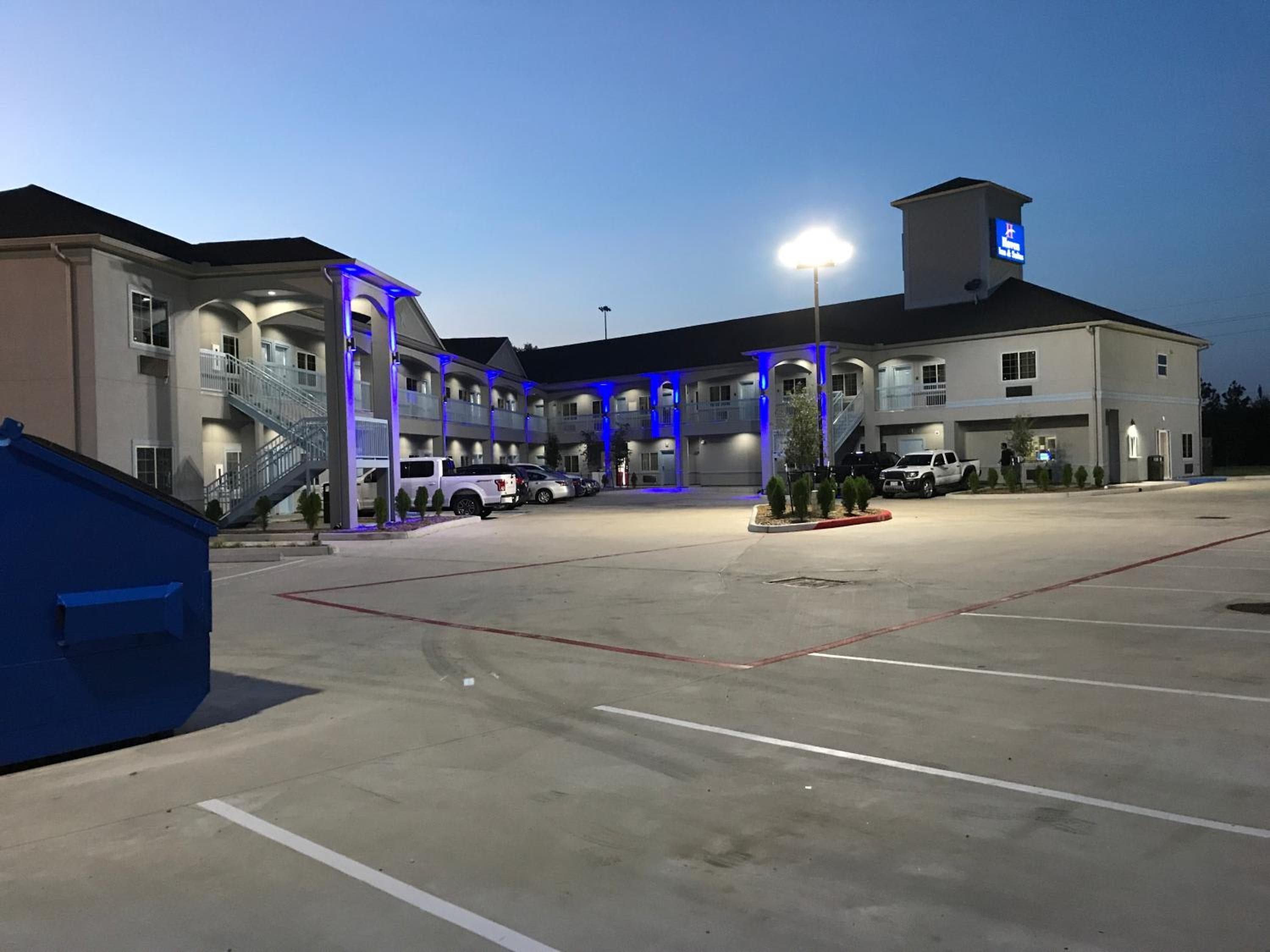 Haven Inn & Suites Willowbrook