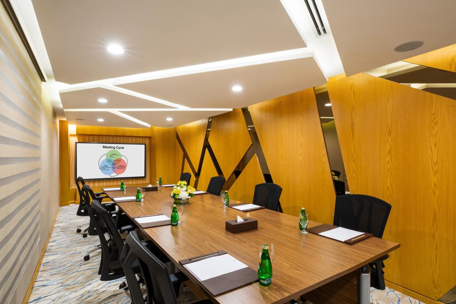 Royal Continental Suites Business Bay