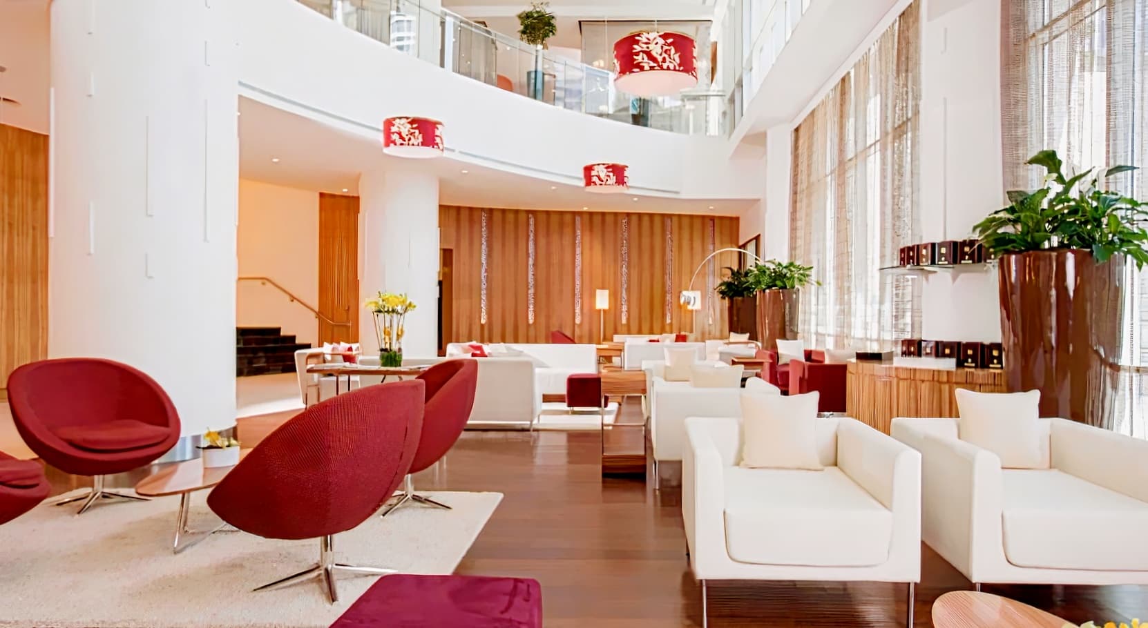 Pullman Dubai Jumeirah Lakes Towers