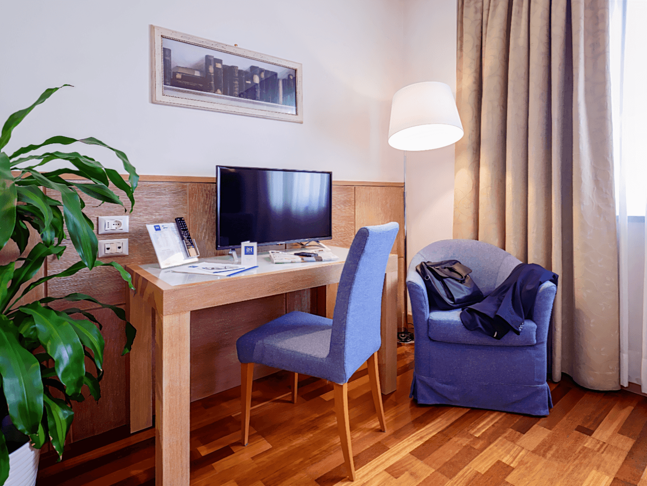 IH Hotels Firenze Business